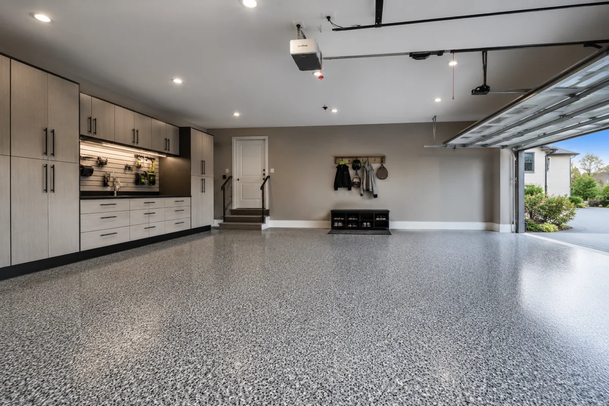 Garage floor after silver coating